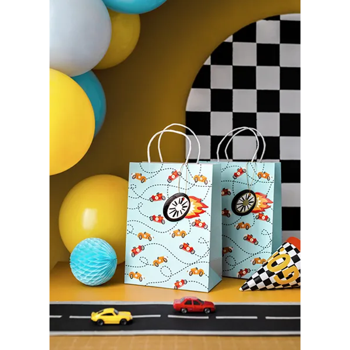 1 sachet cadeau - Racing Cars