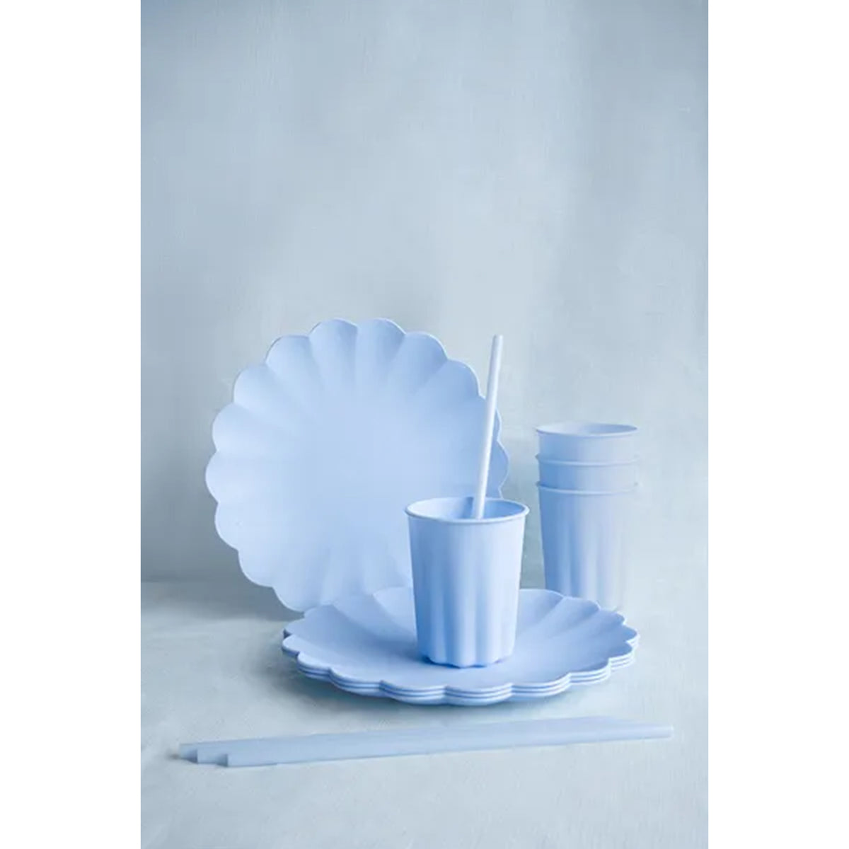 4 assiettes en plastique - Volant - Bleu clair