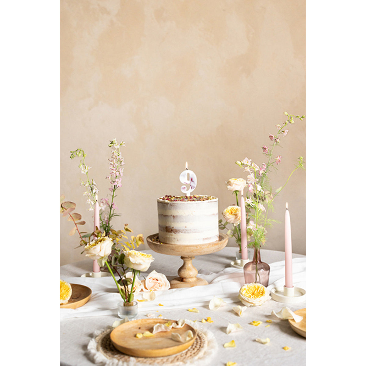 1 bougie d'anniversaire - Chiffre 9 - Pétales